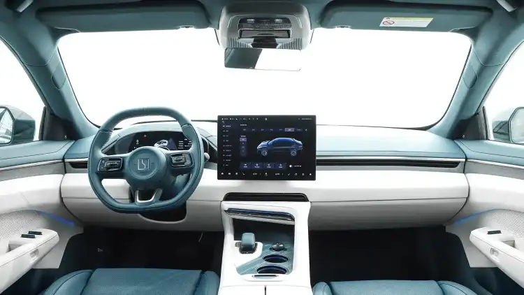 Zeekr 001 2025 Screen Redefines Luxury and Innovation