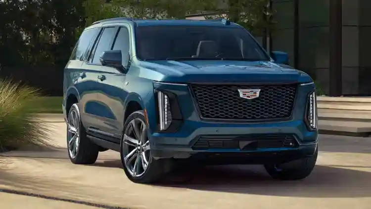 أفضل 10 سيارات SUV للشراء في الإمارات لعام 2025: الأداء، الفخامة، والتقنيات في سيارة واحدة