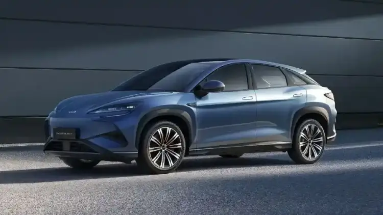 مراجعة أداء ومواصفات بي واي دي سيلايون 7 2025 في السوق السعودي