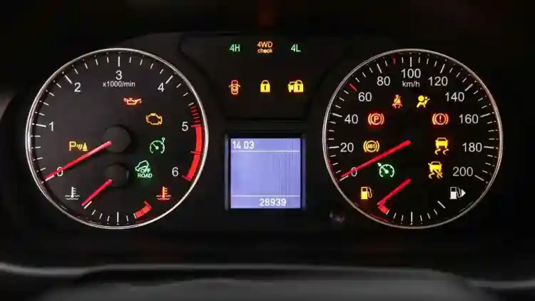 رموز لوحة قيادة تويوتا هايس 2025