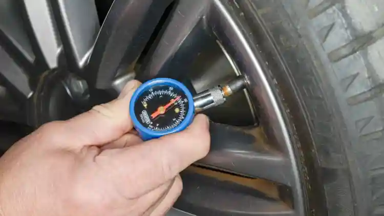 ضغط هواء إطارات تويوتا هايس 2025:دليل شامل للحفاظ
