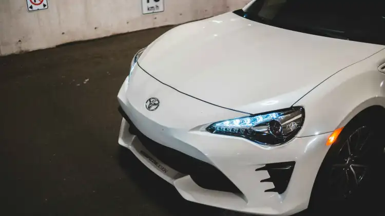 حجم إطارات تويوتا ياريس 2025:دليل شامل للاختيار الأمثل