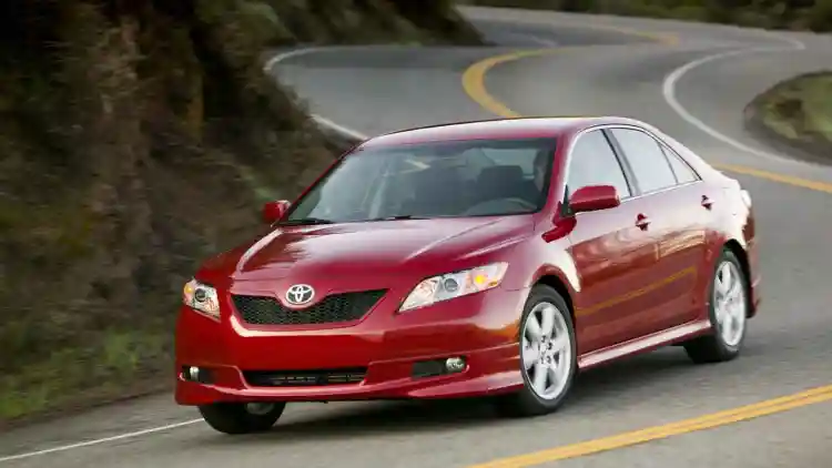 2007 Toyota Camry Fuel Tank Capacity in Litres:2025 Owner's Guide