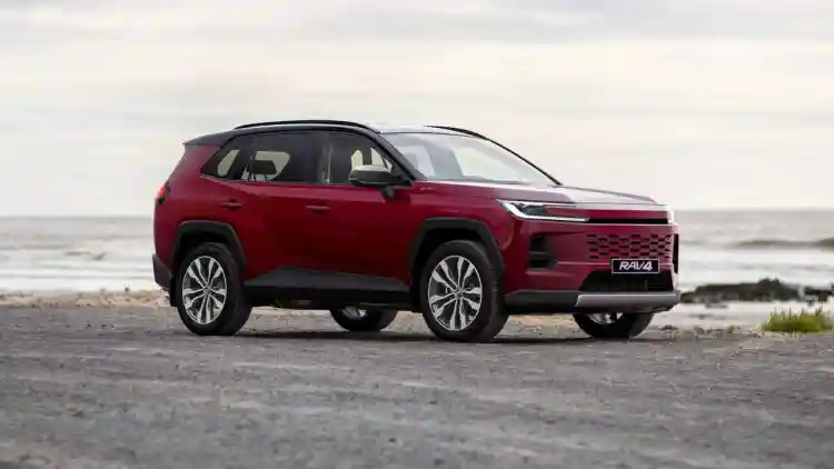 أبعاد تويوتا RAV4 2024:الدليل الشامل لسيارة المستقبل