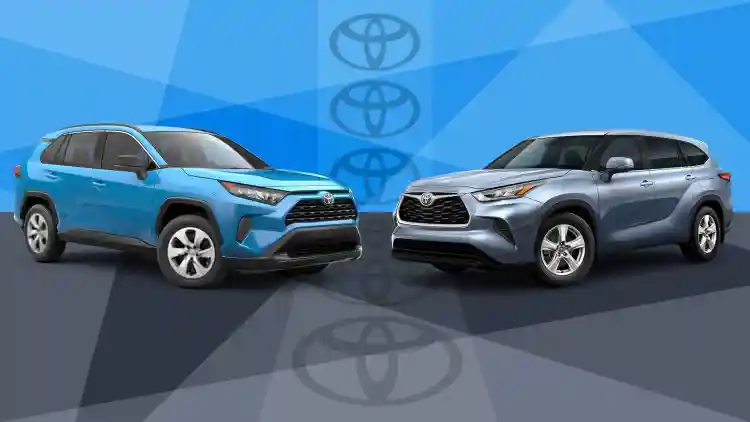 تويوتا هايلاندر ضد RAV4:مقارنة شاملة لسيارات 2025 SUV