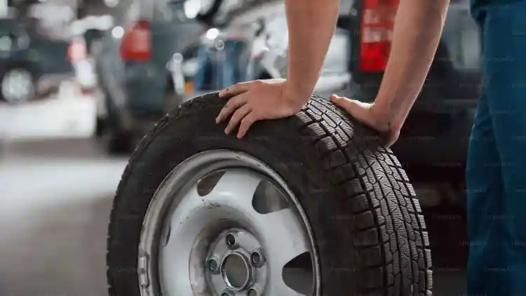 2025 RAV4 Tyre Size Guide:Optimise Performance & Safety