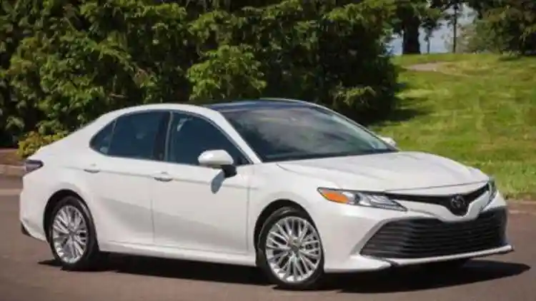 أفضل 5 سيارات مستعملة للمشترين الجدد في الإمارات