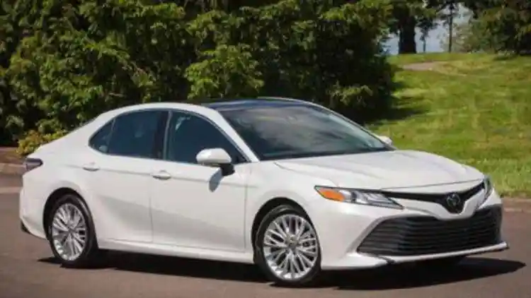 أفضل 5 سيارات مستعملة للمشترين الجدد في الإمارات