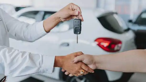 نيسان كيكس vs نيسان إكس تريل 2025:أيهما أنسب لاحتياجاتك؟