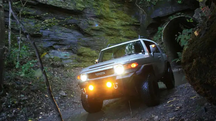 أنوار ضبابية لسيارة اف جي كروزر 2025:كل ما تحتاج معرفته