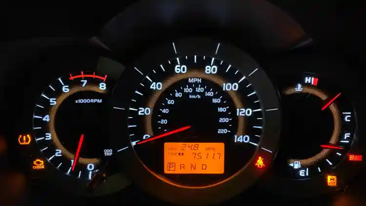 اف جي كروزر استهلاك الوقود في الإمارات 2025:دليل التوفير الذكي