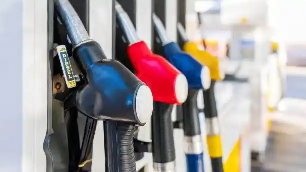 استهلاك وقود نيسان سنترا 2019 كم/لتر:دليل 2025 الشامل للتوفير الفعّال