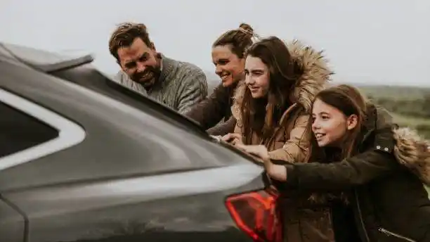 أبعاد تويوتا إنوفا كريستا 2025:كل ما تحتاجه لرحلات عائلية مريحة