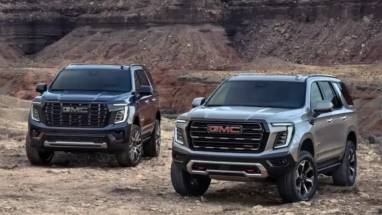 GMC يوكون مقابل لاند كروزر 2025:دليل المقارنة الشامل لاختيار الأفضل