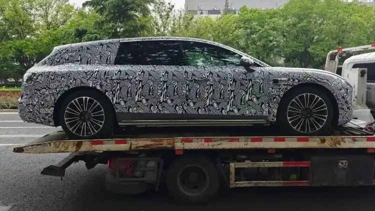 تسريب صور واجن Stelato S9 مع إضاءة خلفية مستوحاة من AITO M8