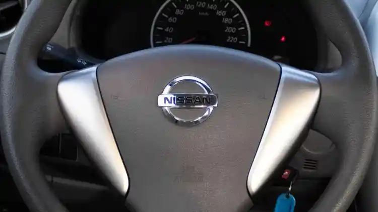 Nissan Sunny Steering Wheel Size:2025 Guide