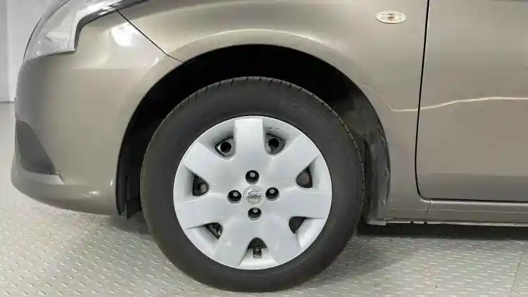 حجم إطارات نيسان صني 2016:دليل شامل لاختيار الأنسب في 2025