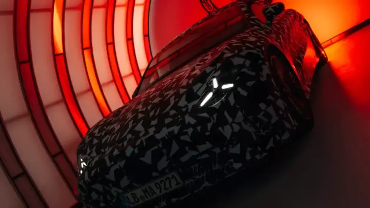 مرسيدس تلمح لأقوى سيدان كهربائية تتخطى 1000 حصان قبل الإطلاق الرسمي