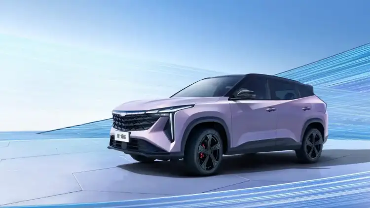 GAC GS3 EMZOOM vs Geely City Ray 2025 in Saudi Arabia