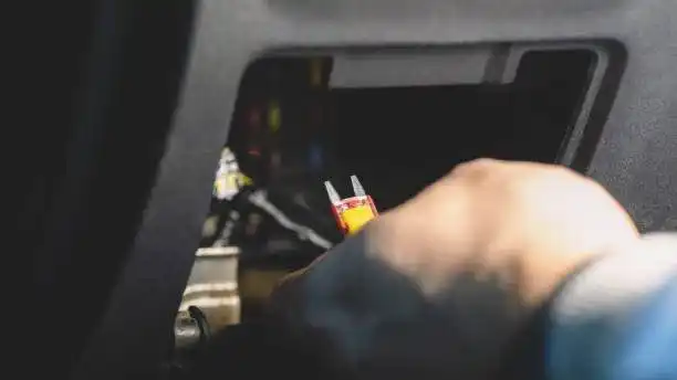 Tesla Model 3 Fuse Box Location :Complete Guide for Modern Drivers