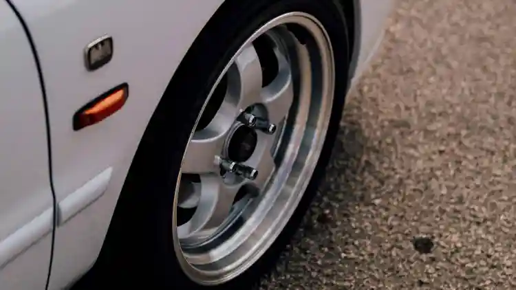 مقاس إطارات هوندا أكورد 2025:دليل شامل لاختيار الأنسب