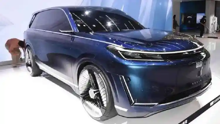 جيلي جالاكسي ستارشيب 9: SUV هجينة تجمع بين الفخامة والتقنية الذكية