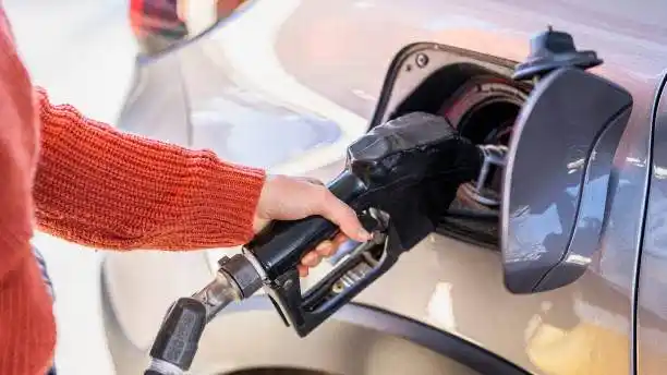 2025 Toyota Yaris Fuel Efficiency (km/L):Smart Ways to Save Fuel