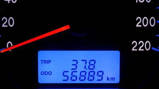 تويوتا ياريس 2024 استهلاك الوقود:دليل القيادة الذكية لعام 2025