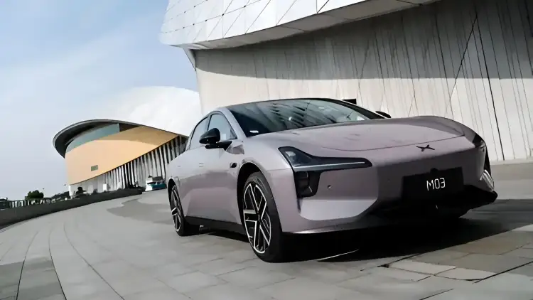 إكس بينج تطلق MONA M03 Max بمدى يصل إلى 580 كيلومتر وتقنيات قيادة متقدمة