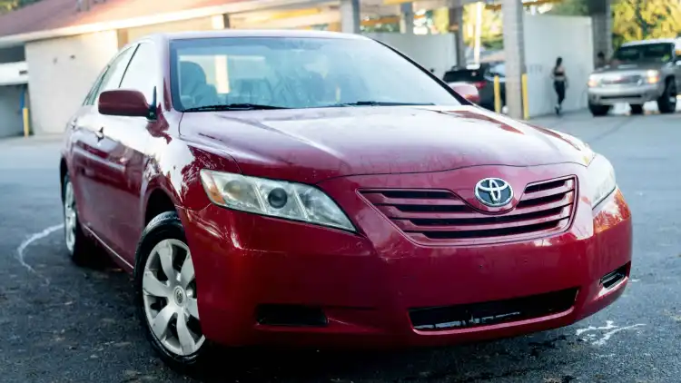 تويوتا كامري 2005:دليل استهلاك الوقود في للملاك الأذكياء