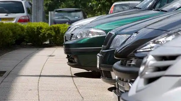 2025 تويوتا فورتشنر مقابل نيسان اكستيرا:دليل المقارنة الشامل