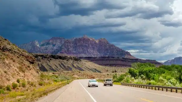 2025 Fortuner vs RAV4 Comparison:Which SUV Fits Your Lifestyle Best?