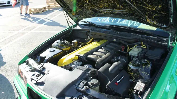 حجم محرك تويوتا كامري:دليل شامل لاختيار المحرك الأمثل