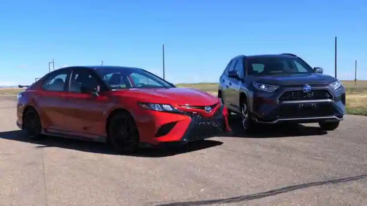 Camry vs RAV4:Which Sedan or SUV Best Fits Your Lifestyle?