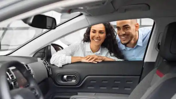 هيونداي سوناتا vs تويوتا كامري 2025:دليل المقارنة الشامل