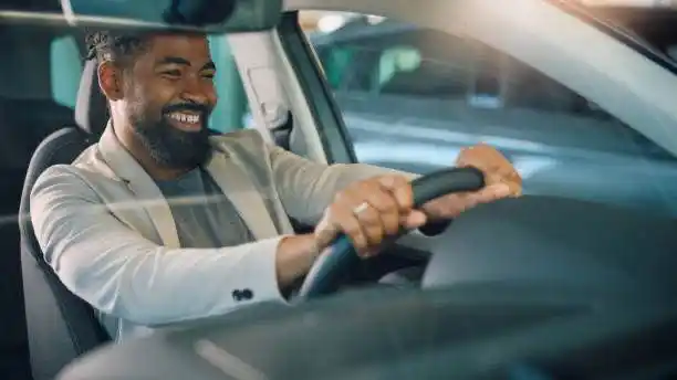 هيونداي إلنترا 2025:دليل تقسيط السيارات في السعودية بخطوات بسيطة