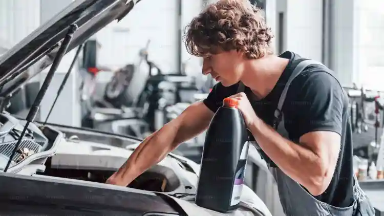 زيت موصى به لفورد إدج 2025:دليل اختيار الأنسب لمحركك