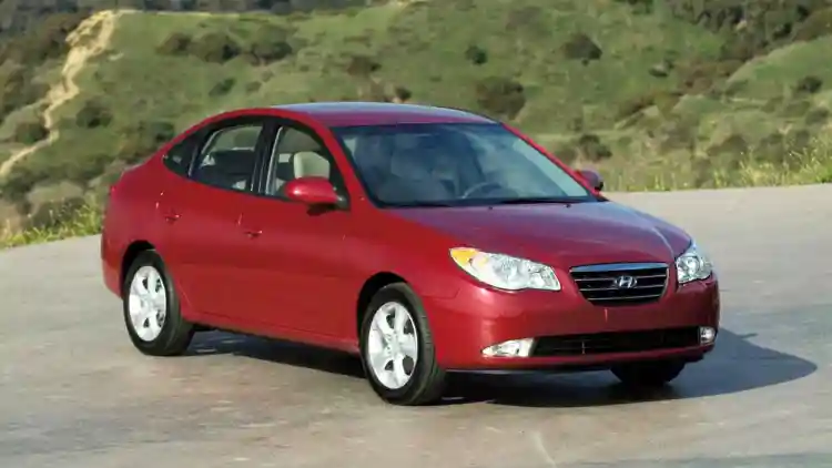 2010 Hyundai Elantra Headlight Replacement & Upgrade Tips