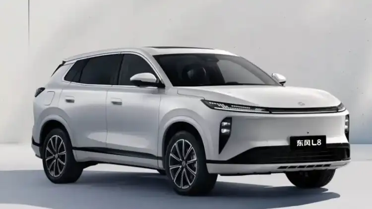Dongfeng Fengshen L8 الجديدة: سيارة هجينة بثلاثة أنماط طاقة وتصميم مستقبلي جذاب
