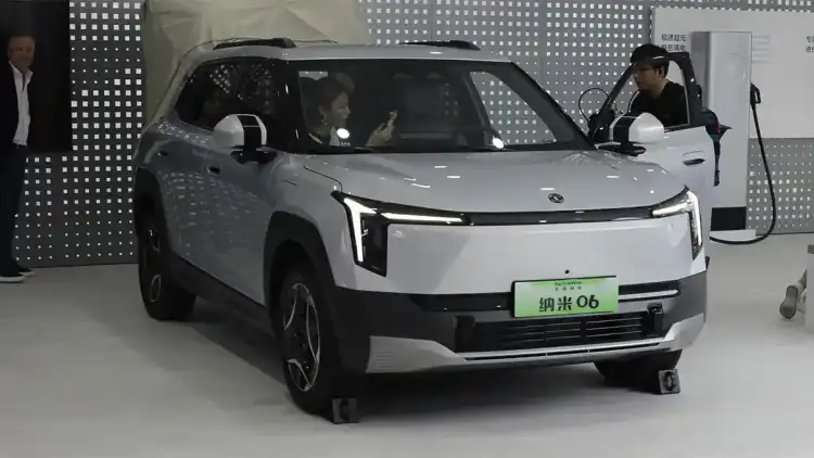 Zero Kilometer Used Cars Spark Regulatory Concerns in China