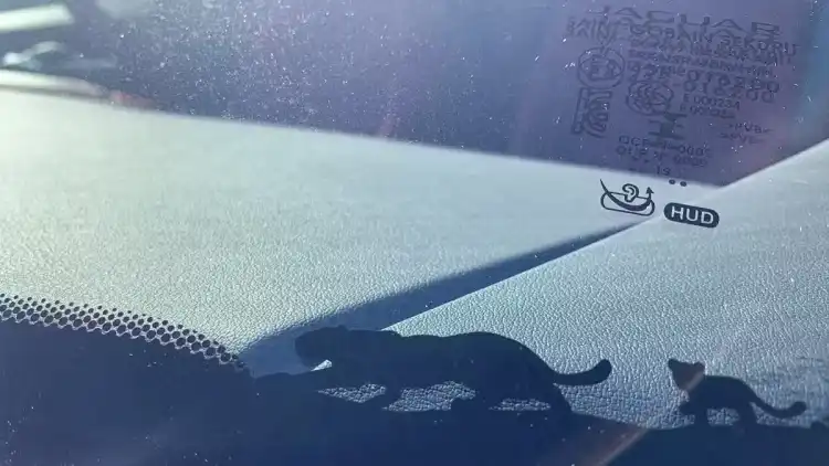 أفضل الرموز المخفية وEaster Eggs في السيارات الحديثة: لمسات سرية تضيف متعة وذكريات فريدة