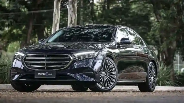 "The Rise of Flexible Luxury Car Leasing and Subscription Services in Dubai and Saudi Arabia"