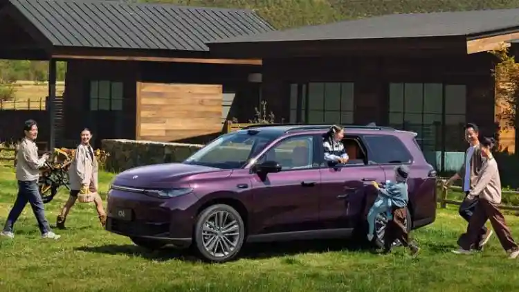 "ليب موتور تطلق النسخة المحدثة من سيارة C16 الكهربائية مع ميزات رائعة