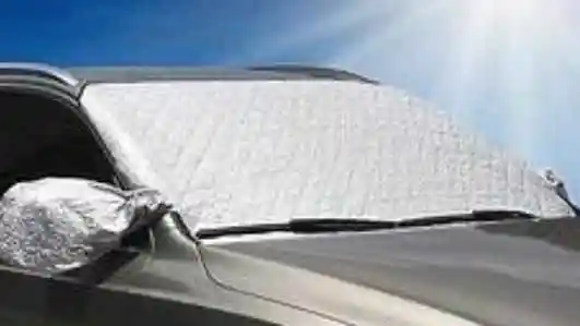 هل تذوب السيارات فعلاً في حرارة دبي؟ الحقيقة وراء الشائعات