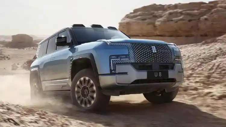 لماذا تنتشر السيارات الصينية بهذه السرعة في الدول الخليجية: ما سر الثقة بها رغم السمعة السيئة 