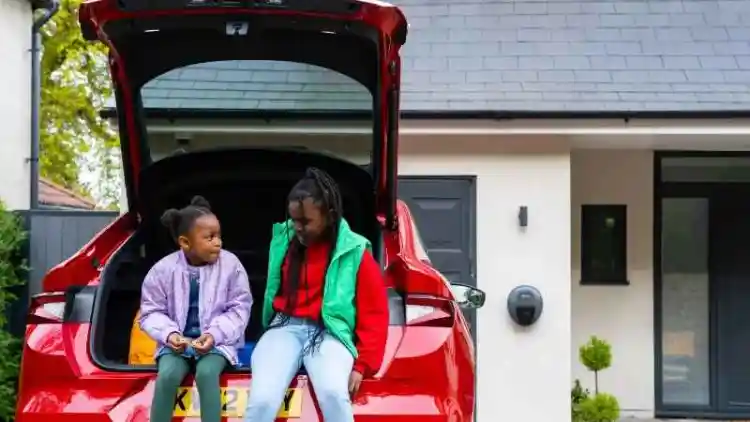 Do Electric Cars Lose Charge While Parked? Understanding and Minimizing Battery Drain