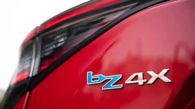 Toyota and Subaru: 12-Volt Battery Crisis Plagues Their Electric Vehicles