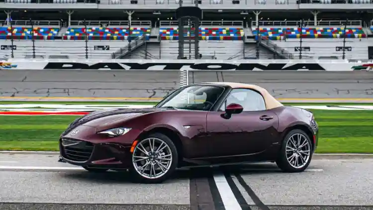 Mazda Recalls 2024-2025 Miata Over Stability Control Warning Light Defect