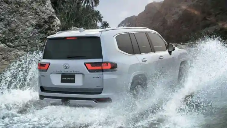 Toyota Land Cruiser 2025 Hybrid: A New Launch in the UAE, First Globally