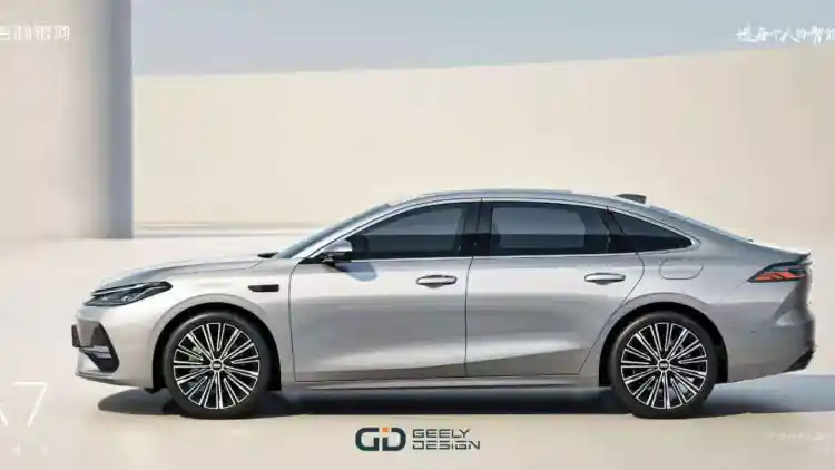 جيلي جالاكسي A7 EM-i: سيدان هجينة متطورة بمدى قيادة يتجاوز 2100 كم